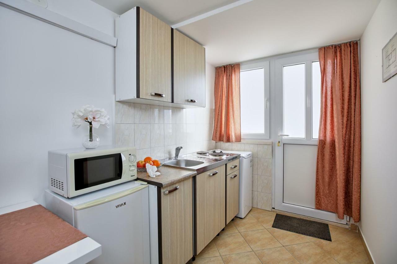 Studio Kristic, Cozy Studio With A Terrace Дубровник Екстер'єр фото